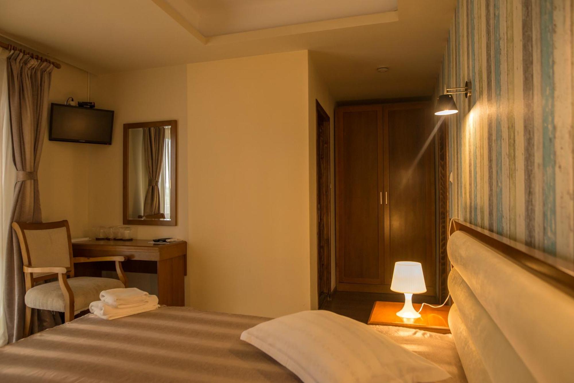 Pensiunea 4 Salcii Băltenii de Sus Zimmer foto